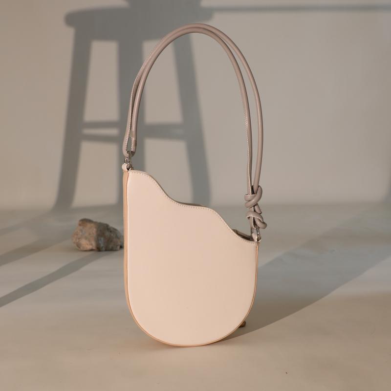 Niche Design Semi-Circular Saddle Bag