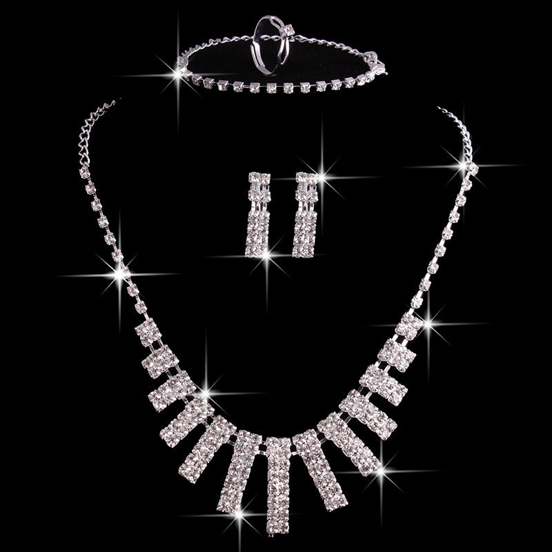 Hao Yue Bridal Jewelry Set with Crystals