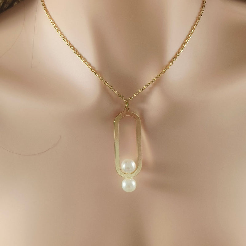 Gold Oval Pearl Pendant Necklace for Women