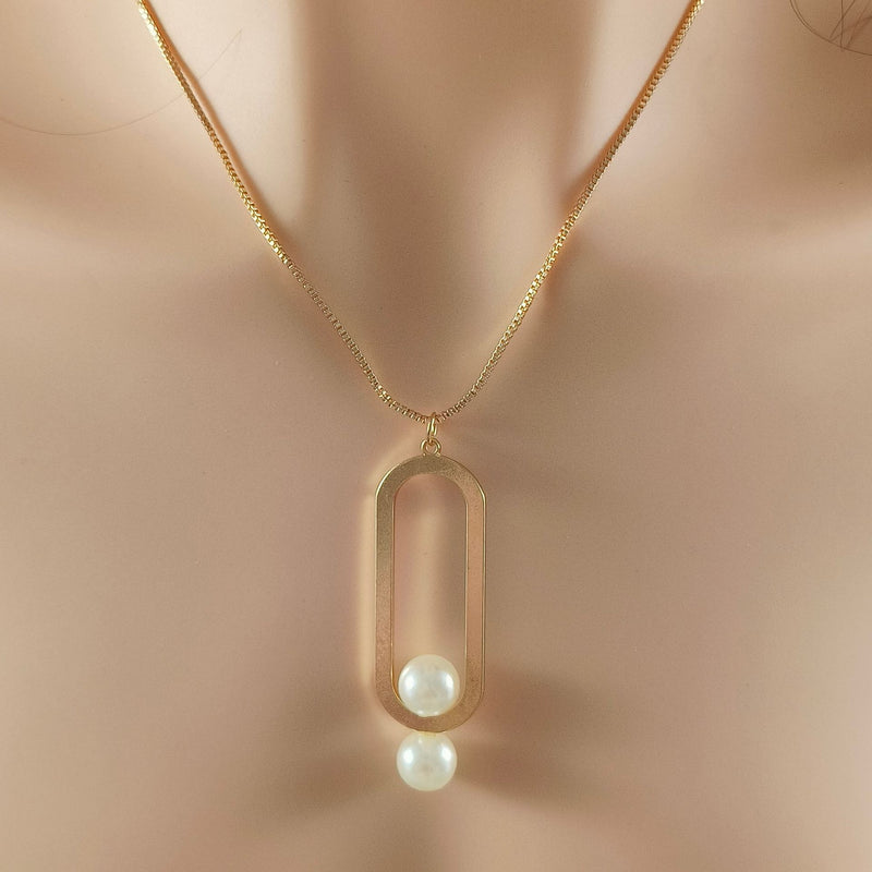 Gold Oval Pearl Pendant Necklace for Women