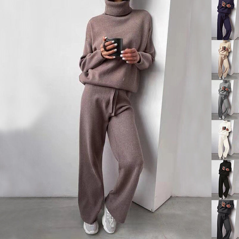 Women’s Turtleneck Sweater & Drawstring Pants