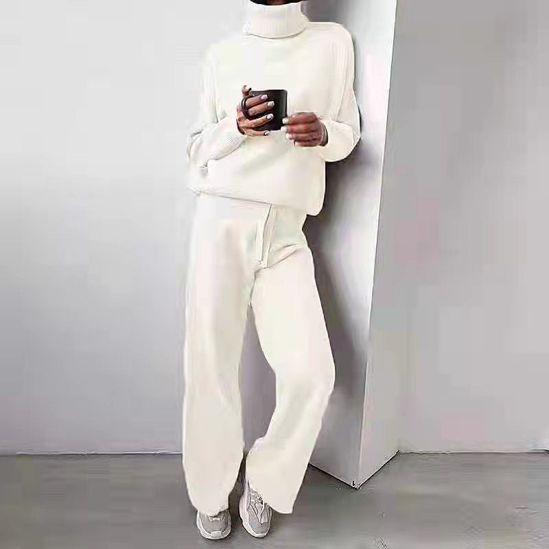 Women’s Turtleneck Sweater & Drawstring Pants